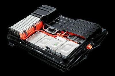 車企加速升級為動(dòng)力電池行業(yè)帶來的機(jī)遇與挑戰(zhàn)